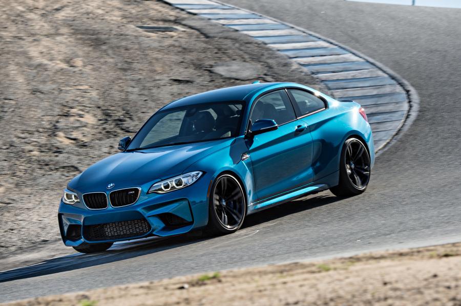  BMW M2 Coupe (F87) 2016 года  (NA) (фото 8 из 32)